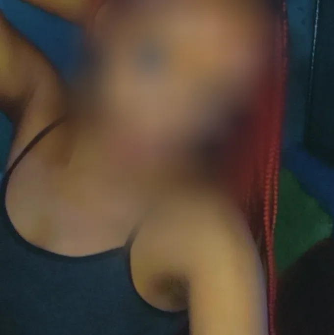 Clara, 23