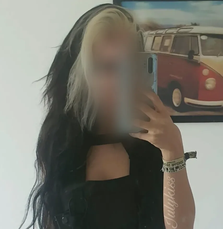 Dorthe, 26