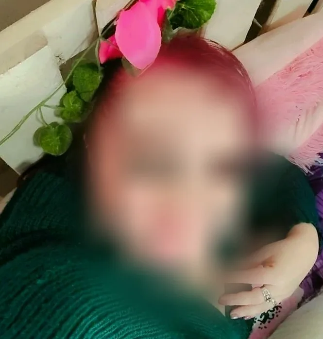 Esther, 36