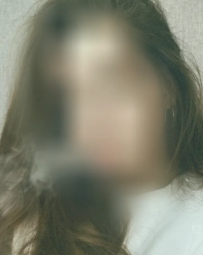 Helena, 21
