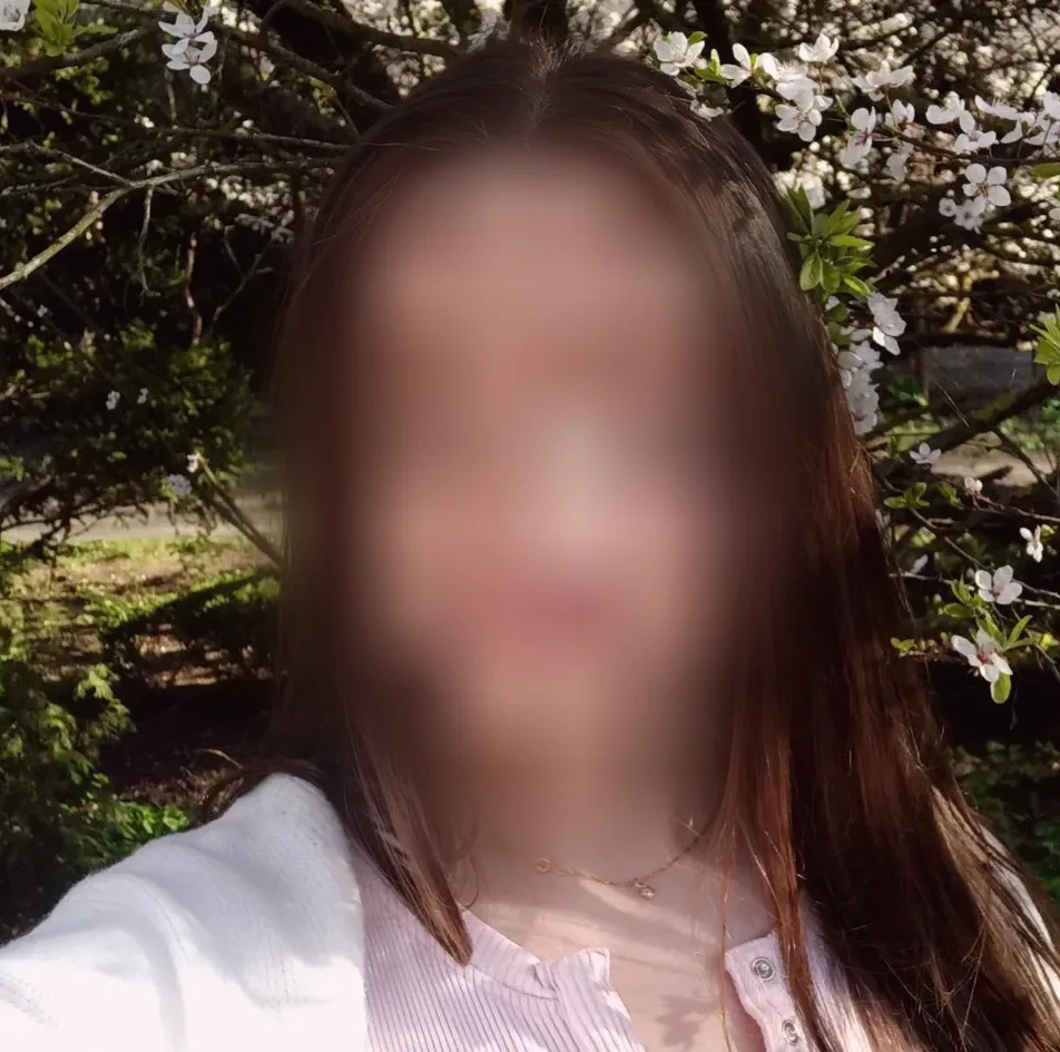 Ivana, 32