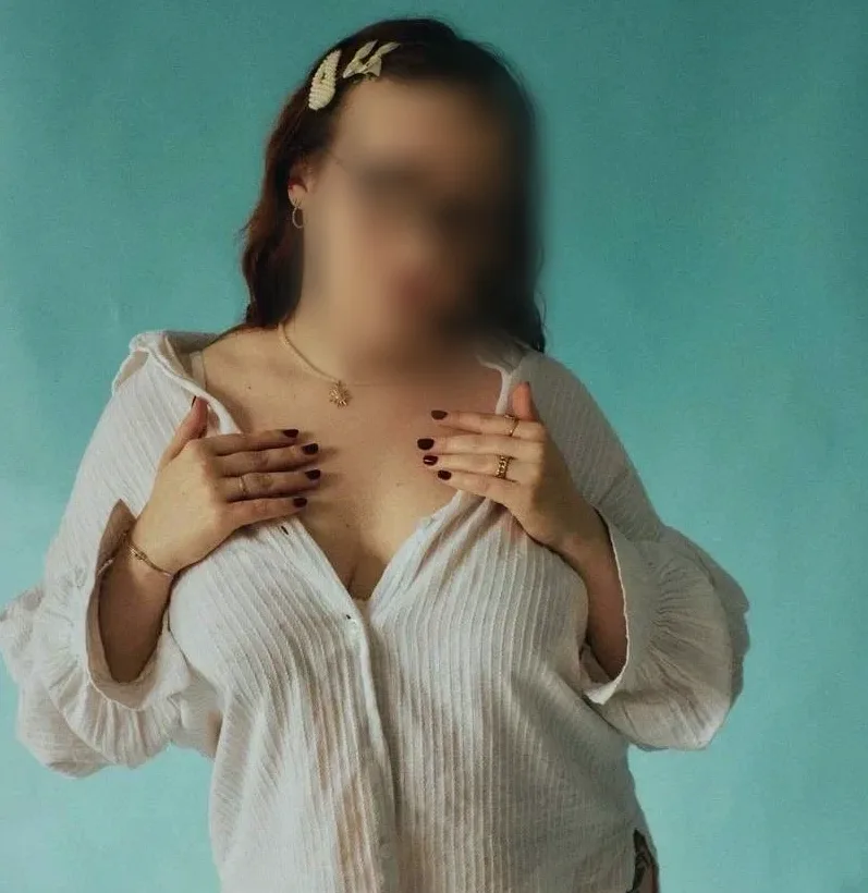 Maria, 21